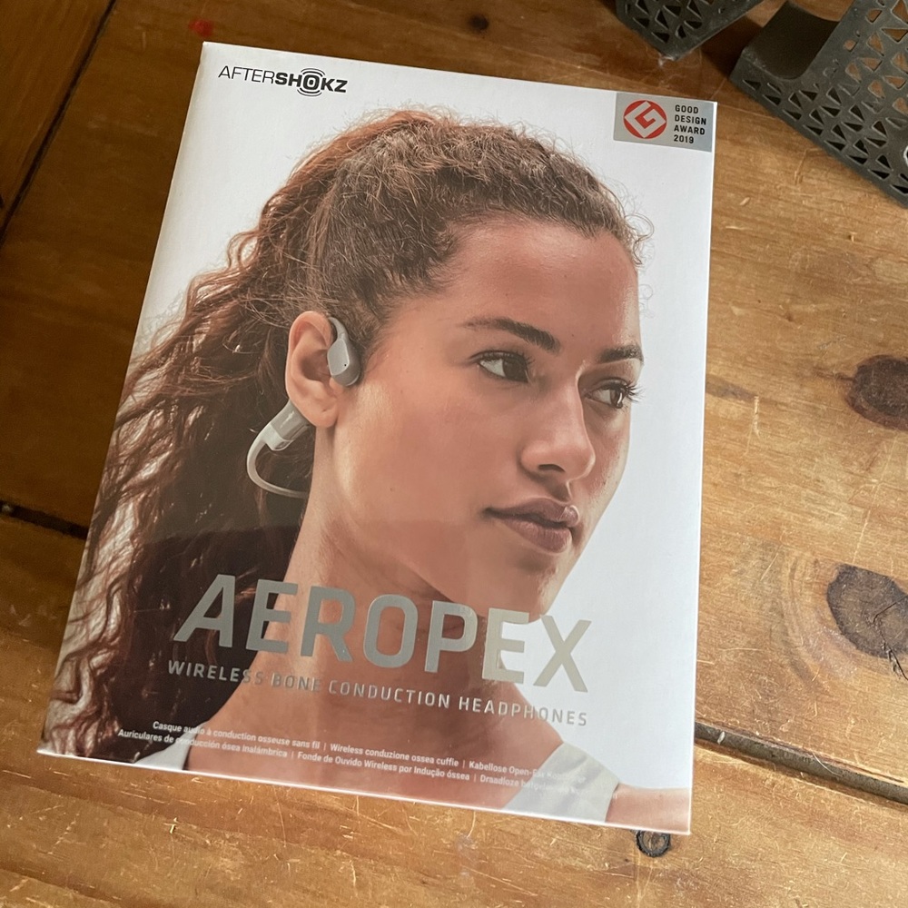 Aftershokz Aeropex headphones